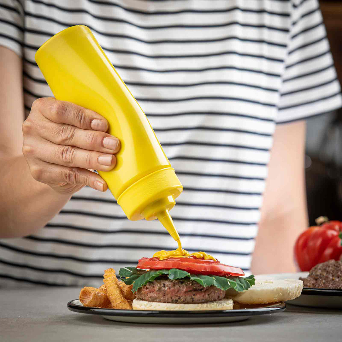 Bote de Plástico Despachador Amarillo de 350 ml con 6 Piezas