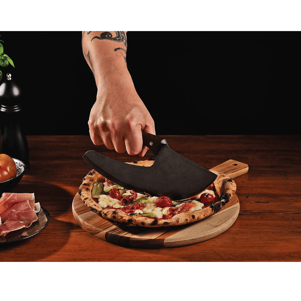 Hacha Curva Churrasco Negra de Acero Inoxidable 25.4 cm 