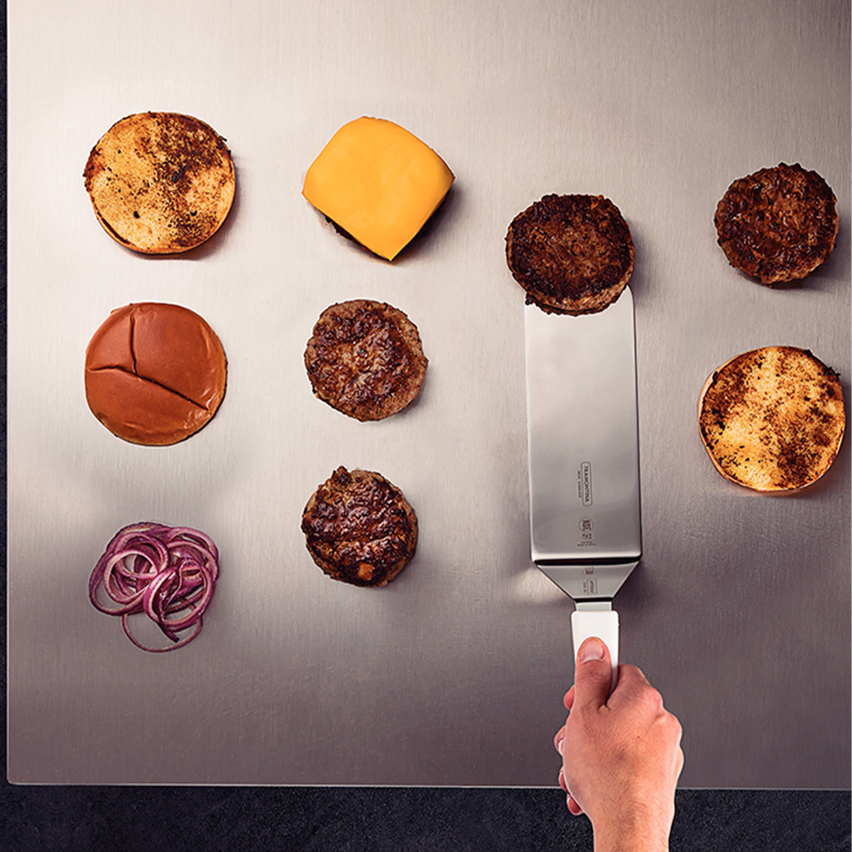 Pala Volteadora con Hoja de 8x3 Pulgadas con Plástico Blanco