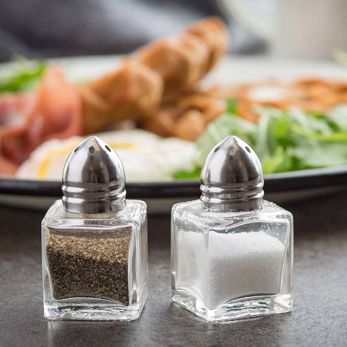 Salero y Pimentero con Tapa Cromada